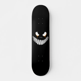Skateboard cara espeluznante