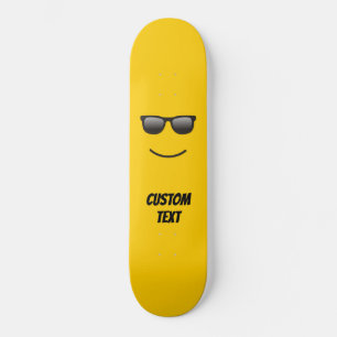 Skateboard Cara Sonriente con Gafas de Sol