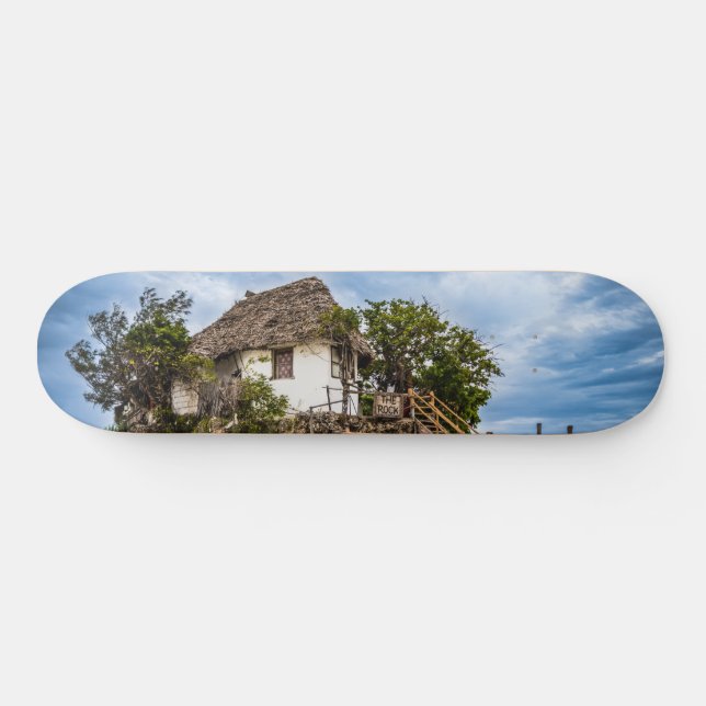 Skateboard Casa pintoresca en un bosque tropical de coral (Horz)