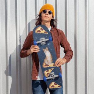 SKATEBOARD CAT PIZZA EN PATINAJE ESPACIAL