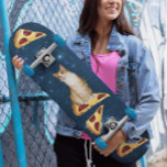 SKATEBOARD CAT Y PIZZA EN PATINAJE ESPACIAL<br><div class="desc">CAT CORRIENDO UNA ESCALERA DE PIZZA EN PATINAJE ESPACIAL</div>