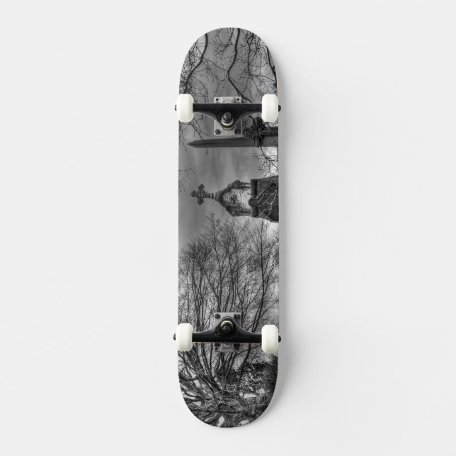 Skateboard cementerio de eerie (Anverso)