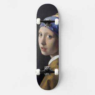 Skateboard Chica con un pendiente Juan Vermeer de la perla