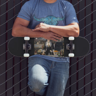Skateboard Chica de la camarera victoriana en Folies Bergere,