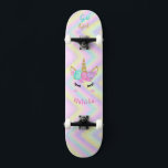 Skateboard Chica de unicornio arcoiris<br><div class="desc">Haz que esta tabla de skateboard de unicornio dulce sea tuya agregando tu texto. Para acceder a herramientas de edición avanzadas en Zazzle, por favor vaya a "Personalizar esta plantilla" y haga clic en "Detalles", desplácese hacia abajo y presione el enlace "hacer clic para más personalizares". ¡Gran idea de regalo...</div>