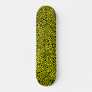 Skateboard Circuito alienígena III - Negro sobre amarillo