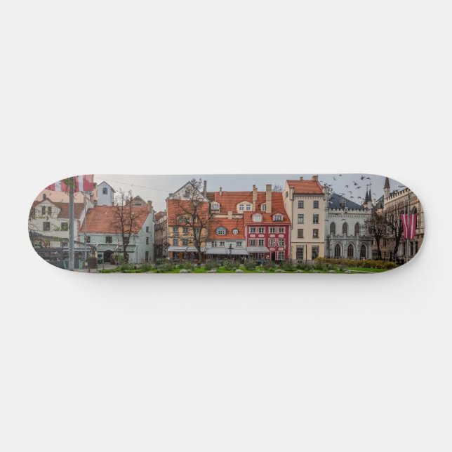 Skateboard Ciudad antigua de Riga en otoño (Horz)