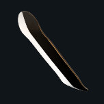 SKATEBOARD COCINA NEGRA Y BLANCA ANTIGUA<br><div class="desc">Arroje la mitad de la tubería de la manera en que es O...  ¡Personalizar con TU PROPIO talento personal!</div>