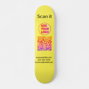 Skateboard Código QR minimalista simple agregar logo escanear