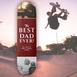 Skateboard Collage de fotos del Día 2 del Mejor Padre Rojo<br><div class="desc">Patineta de Collage de fotos del Día 2 del Padre Rojo, mejor padre moderno con nombres. La tipografía blanca de moda está en un fondo rojo oscuro. Añade dos fotos favoritas y tus nombres en el mensaje dulce. Este moderno patinaje personalizado es un regalo perfecto para un padre o un...</div>