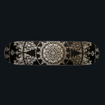 Skateboard Color de encargo de la mandala el | del Relieve<br><div class="desc">Color de encargo de la mandala el | del Relieve metalizado dorado. Mandala compleja del modelo del damasco con la falsa capa del efecto metalizado de oro. Usted puede cambiar el color del fondo cualquier cosa que usted quiere. Usted puede también moverse, girar y volver a clasificar según el tamaño...</div>