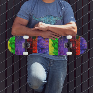 Skateboard Coloridas rayas moradas y verdes texturadas Guay