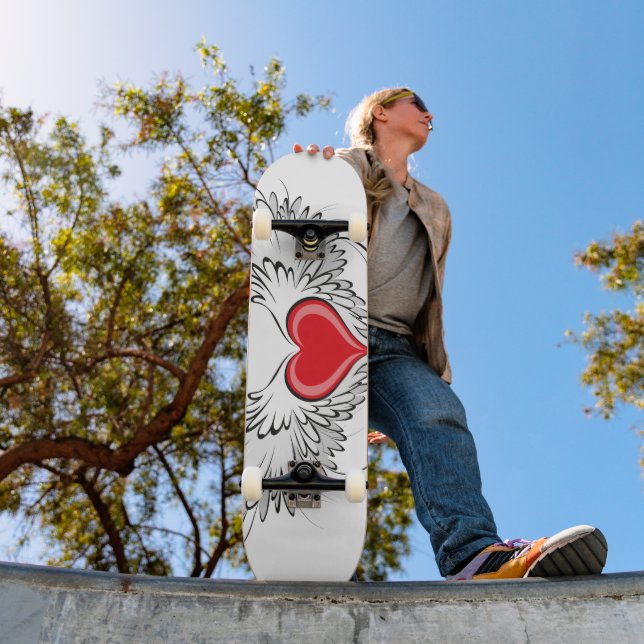 Skateboard Corazón de Ángel Rojo con alas (Exterior 1)