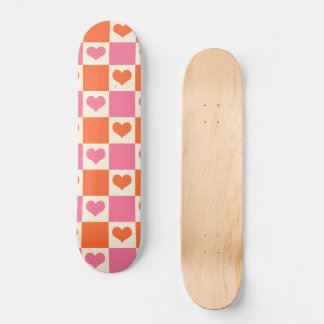Skateboard Corazones de tablero de ajedrez en rosa, Naranja y