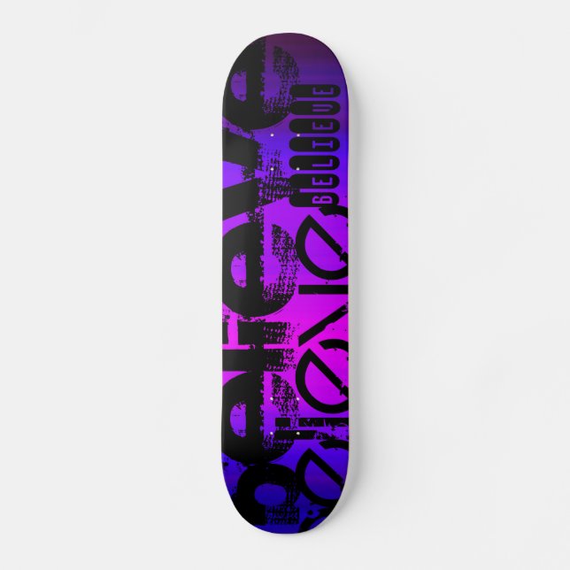 Skateboard Creer; azul violeta vibrante y magenta (Anverso)