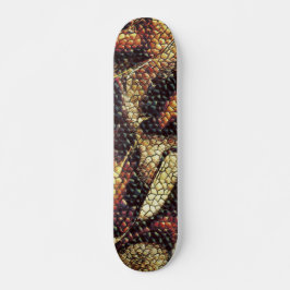 Skateboard ¿Cuero reptil con manchas amarillentas y marrones?