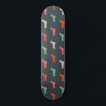 Skateboard Dachshund Silhouettes Wiener Dog Lover's<br><div class="desc">Patineta de Dachshund Lover. Siluetas coloridas con perros limpiadores de pelo largo,  cabellera y recubiertos con suavidad. Visite el Doodle World de Jenn para ver más productos con este divertido diseño de Doxies,  así como más regalos con temas de raza de perro.</div>