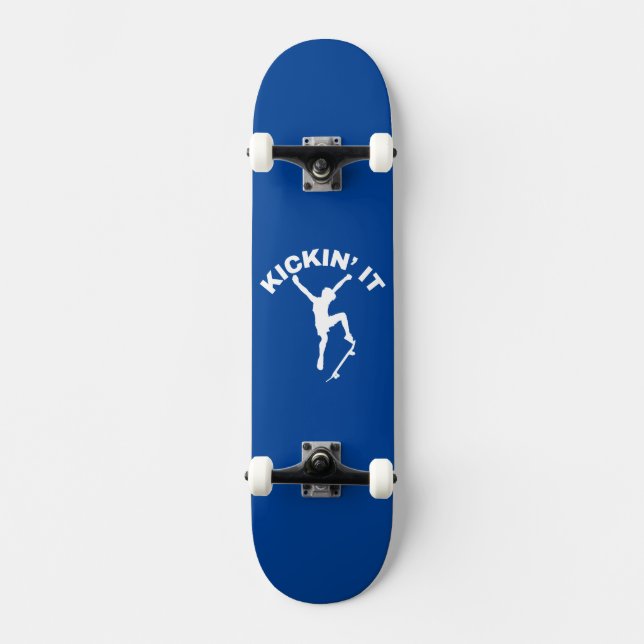Skateboard Dando Patadas  (Anverso)