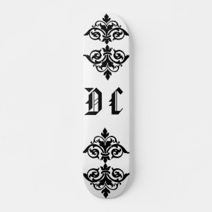 Skateboard DC monogramado