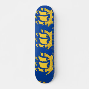 Skateboard de barcos amarillos