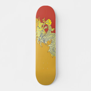 Skateboard de dragón amarillo