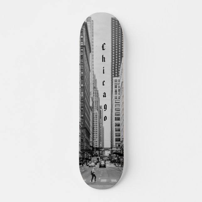 Skateboard de escala de grises de la calle Madison (Anverso )