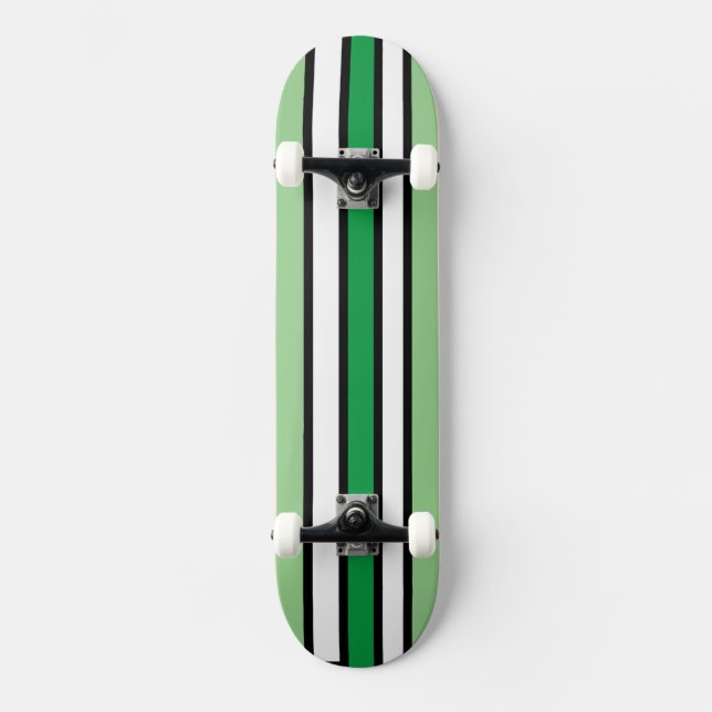 Skateboard de la colección de líneas deportivas (Anverso)