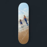 Skateboard de texto de fotos personalizado con tus<br><div class="desc">Foto y texto personalizado - Único su propio diseño - Familia personalizada / Amigos o regalo personal - Añadir su texto y foto - Redimensionar y mover elementos con la herramienta de personalización !</div>