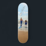 Skateboard de texto y foto personalizado - Su prop<br><div class="desc">Foto y texto personalizado - Único su propio diseño - Familia personalizada / Amigos o regalo personal - Añadir su texto y foto - Redimensionar y mover elementos con la herramienta de personalización !</div>