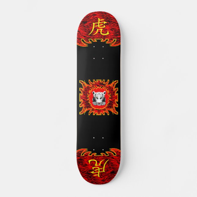 Skateboard del Tigre Rojo Chino (Anverso)