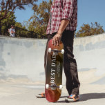 Skateboard Día del padre de la mejor impresión de cuero naran<br><div class="desc">Naranja de cuero negro imprime la tabla de skateboard del Día del Padre Mejor Papá. El fondo es de color naranja oscuro y de cuero negro con fondo impreso. El texto es una tipografía de moda. Un regalo perfecto para un padre o un nuevo padre en el Día del Padre....</div>