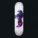 Skateboard Dibujo de caballo salvaje negro vertical - Añadir<br><div class="desc">Caballo salvaje erguido negro - Caballos Mustang de dibujo en blanco y negro por MIGNED - Añadir su texto único / nombre - Elegir su texto favorito y los colores de fondo - Redimensionar y mover o eliminar elementos con la herramienta de personalización. Por favor, vea mis otros proyectos /...</div>