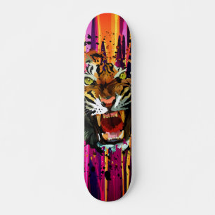 Skateboard Diseño de arte callejero con goteo de pintura neón