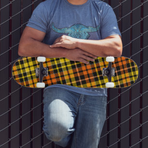 Skateboard Diseño de cuadros escoceses negro amarillo naranja