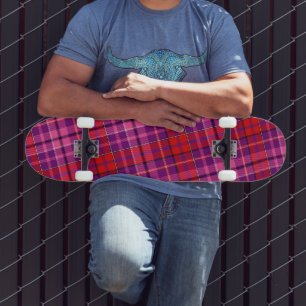 Skateboard Diseño de cuadros escoceses rojo púrpura rosa