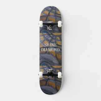 SKATEBOARD DISEÑO DE PATINAJE POR EL ARTISTA PAULA REILLY