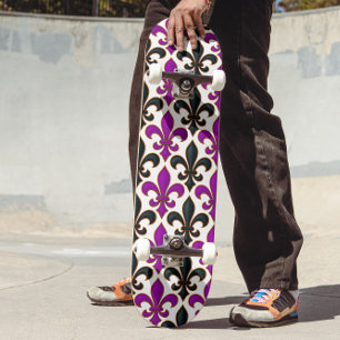 Skateboard Diseño de patrón barroco de flor de lis negro púrp