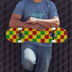 Skateboard Diseño de Patrón de Cuadros Rojo Amarillo Verde 