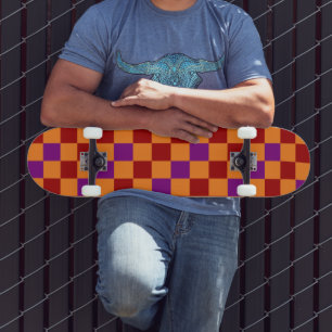 Skateboard Diseño de patrón de cuadros rojo naranja púrpura