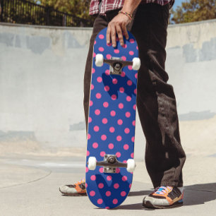 Skateboard Diseño de patrón de lunares rosados sobre azul