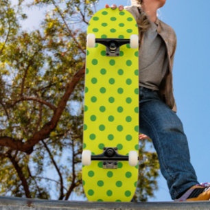 Skateboard Diseño de patrón de lunares verdes sobre amarillo