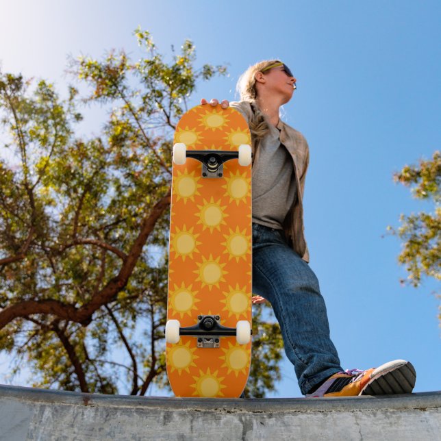 Skateboard Diseño de patrón de sol brillante sobre naranja (Exterior 1)