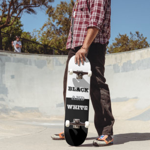Skateboard Diseño De Texto Blanco Gris Negro Y Colores Sólido
