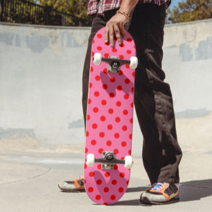 Skateboard Diseño del patrón de puntos de polka rosados sobre