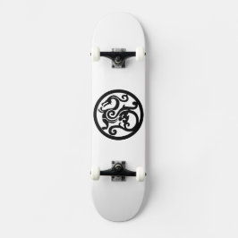 Skateboard Dragón blanco y negro