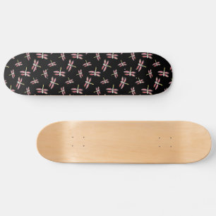 Skateboard Dragón rosa bailando