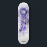 Skateboard *~* Dream Boho Catcher Sagrado Tribal Shamanic<br><div class="desc">* Western BOHO American Watercolor Abstract Dream Catcher Journey con encantadoras plumas como símbolo chamánico para un diseño nativo americano de Healer espiritual Healer o BOHEMIAM. * . *** Los colores son principalmente PURPLE LAVENDER , en BLANCO. Este espíritu basado en el esotérico popular boho creativo abstracto dreamcatcher moderno y...</div>