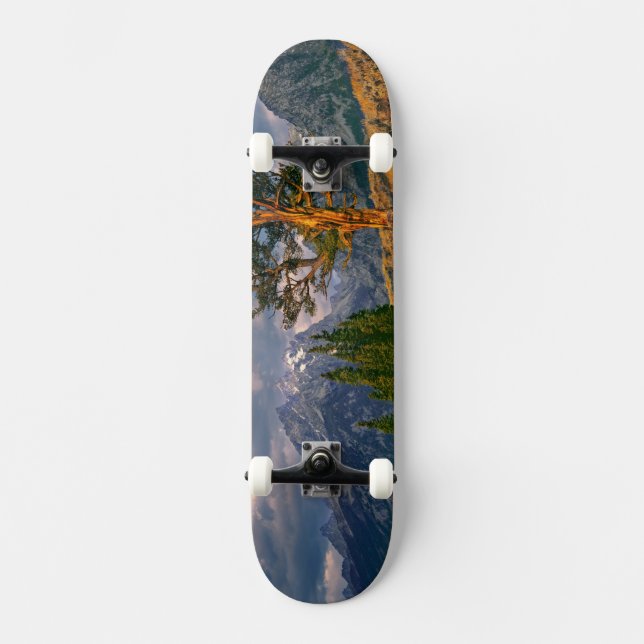 Skateboard EE.UU., Wyoming, Grand Teton NP. Sunrise saluda a (Anverso)