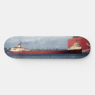 Skateboard El Edmund Fitzgerald con nombres de la tripulación