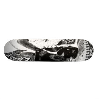 Skateboard el mexicana gritador besa el cráneo